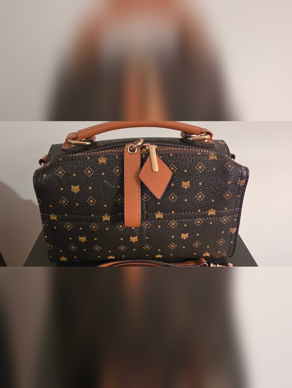 Foxer -Top-Handle with removable crossbody sling bag